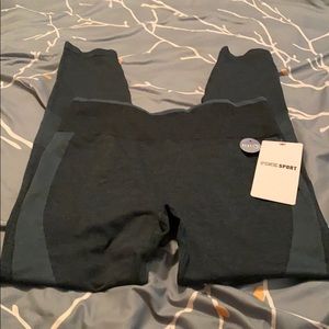 PINK Seamless Workout Tight Large